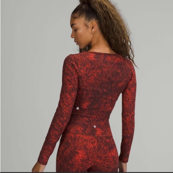 Lululemon Long Sleeve Top - Picture 9 of 9